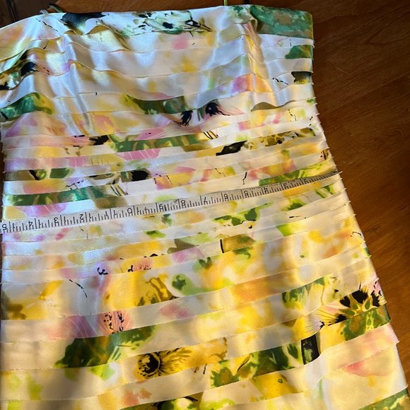 JS Collections Petite Size 6 Floral Cocktail dress with spaghetti straps & scarf - Picture 14 of 15